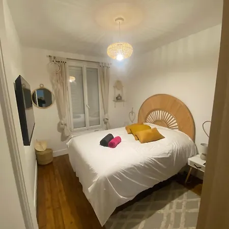 T2 La Defense Apartment Courbevoie